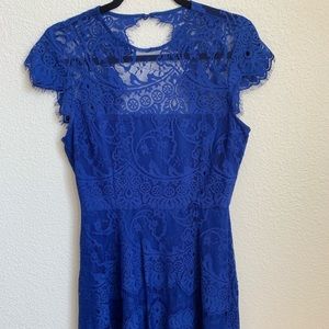 Lace cap sleeve formal dress